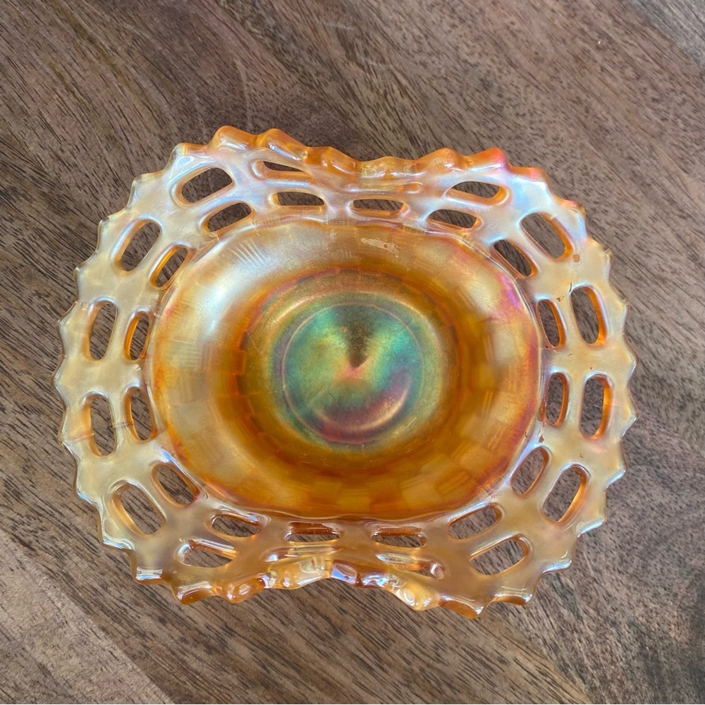 Set Of 2 Vintage Carnival Glass Basket Weave Marigold Dish with Lattice Edge - Picture 10 of 12